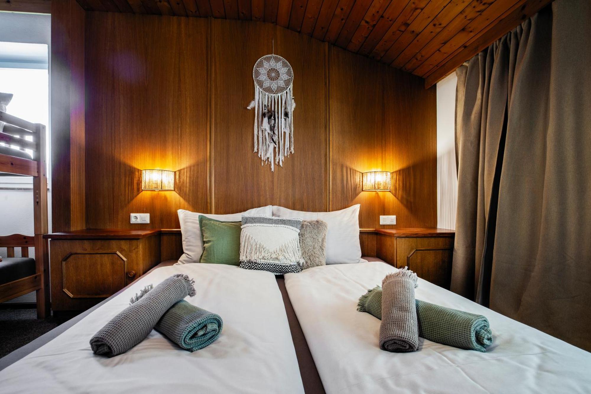 Pinetree Lodge Майрхофен Экстерьер фото