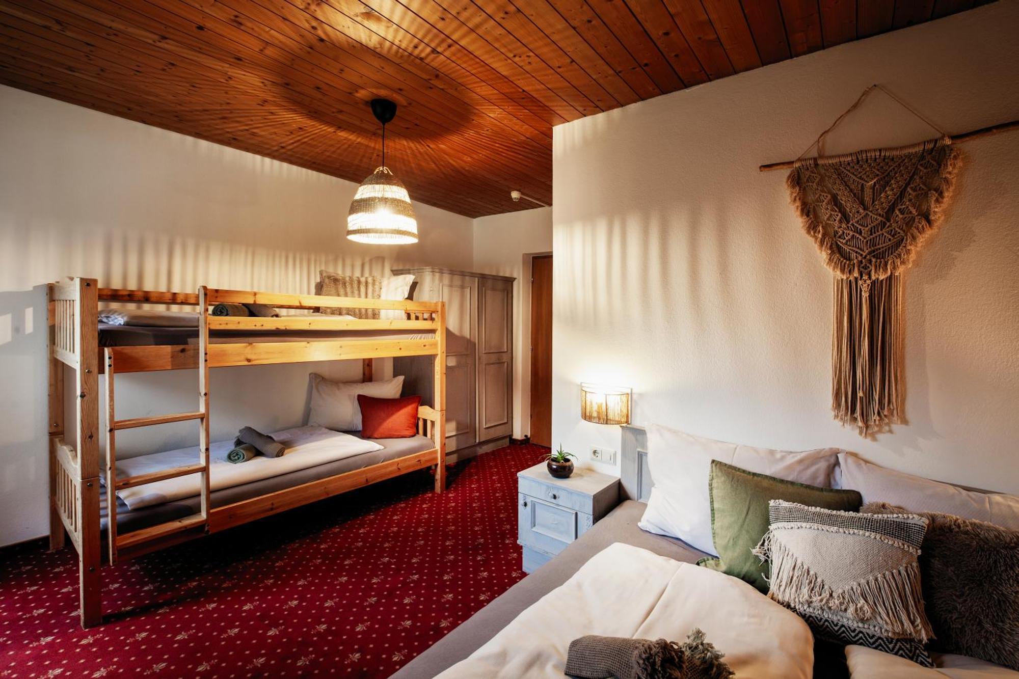 Pinetree Lodge Майрхофен Экстерьер фото